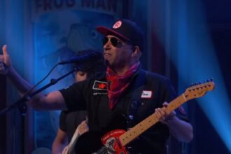 Watch Tom Morello Perform ‘Soldier in the Army of Love’ on ‘Kimmel’