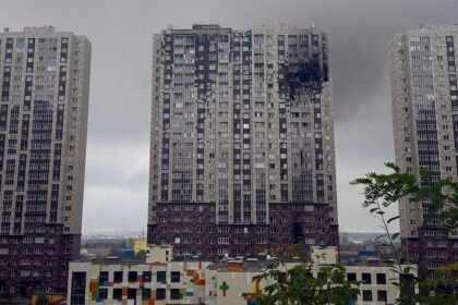 Videos show aftermath of Ukraine's massive attack on Moscow