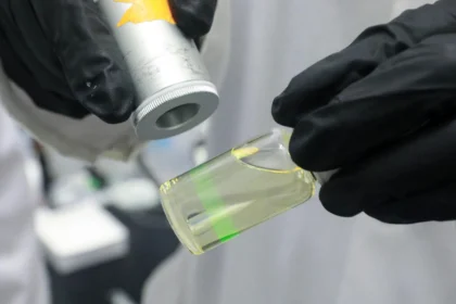New nanoparticles make hidden chemical differences light up