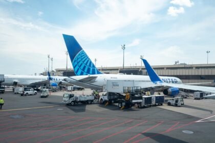 Northeast airspace closing for at least 30 minutes due to equipment outage: FAA