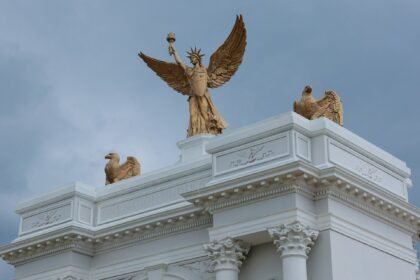 Trump says monumental arch in Washington, DC will also be military complex
