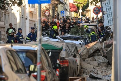 Powerful explosion in Athens destroys building near Acropolis
