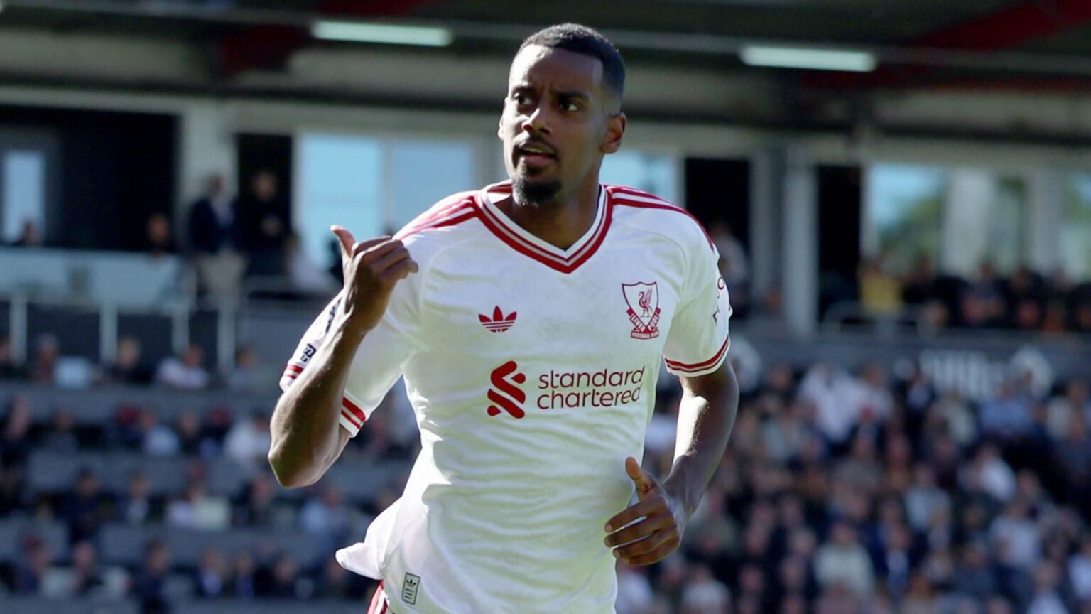 Isak wins it for Liverpool on Iraola's return to Bournemouth