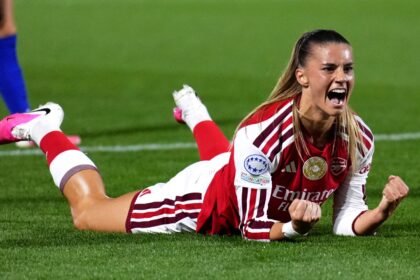 Arsenal penalty clinches late win in WCL; Man City rescue draw at Bayern
