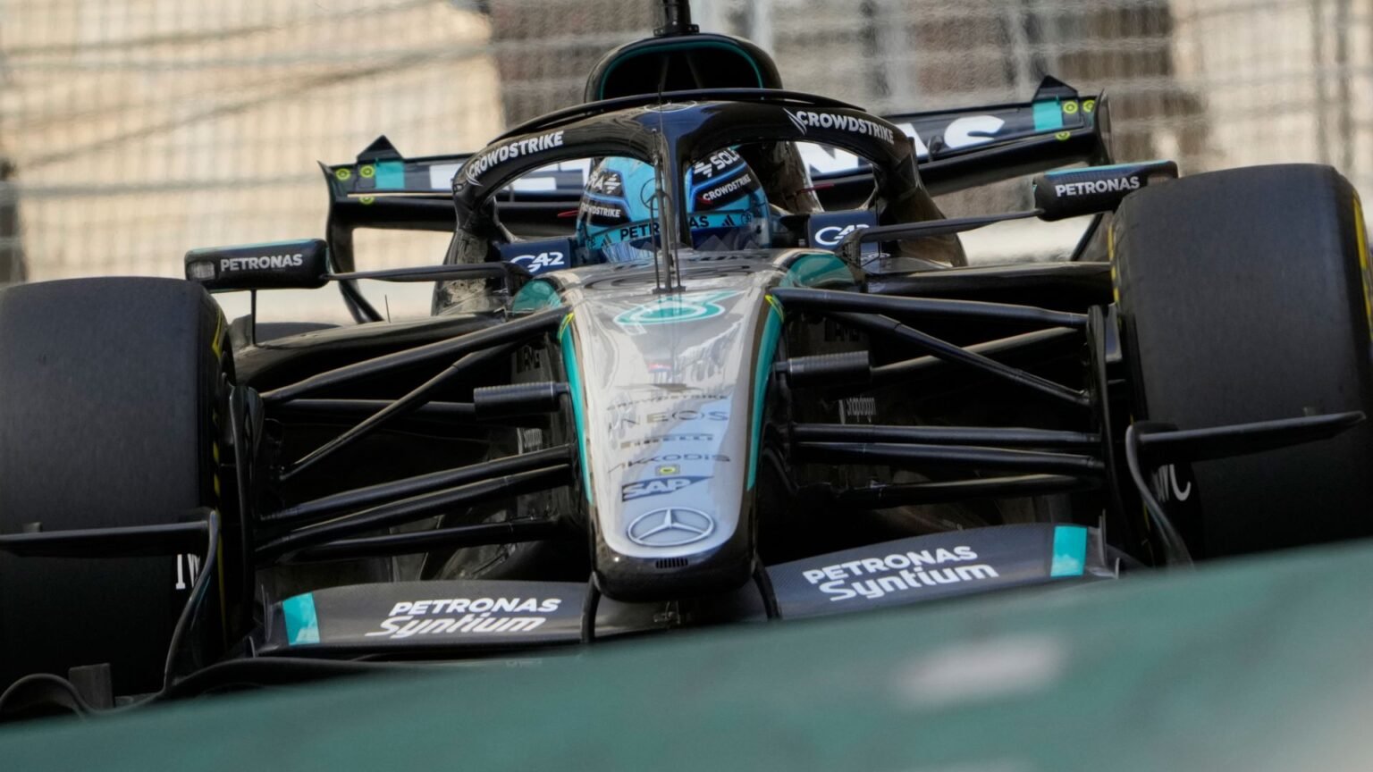 Russell claims Azerbaijan GP pole as Antonelli crashes
