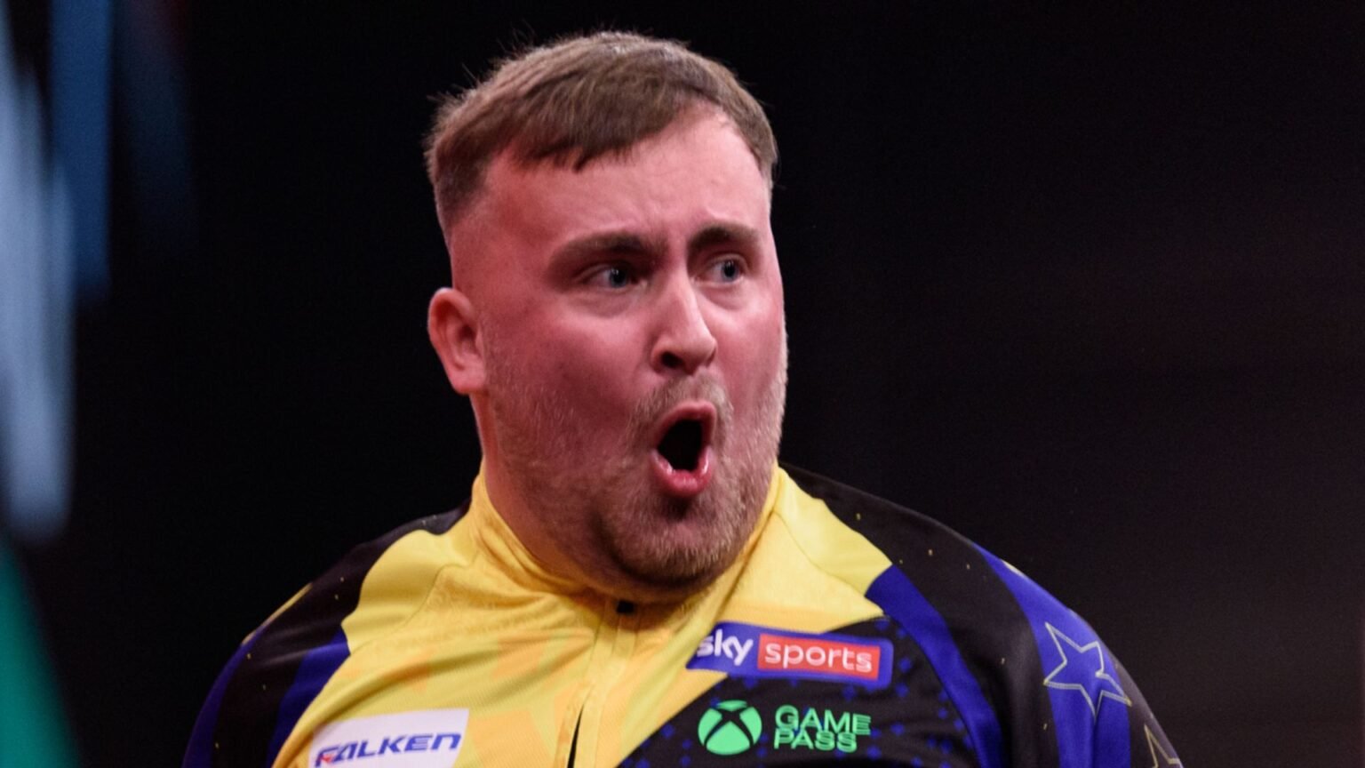 Littler scrapes past Aspinall in World Series of Darts Finals