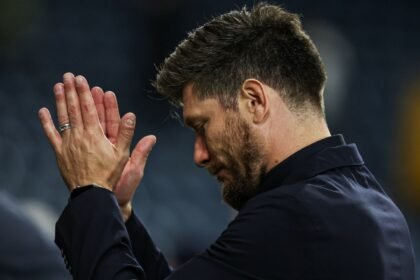 Pocognoli's 'sad' Hampden debut as he urges immediate response