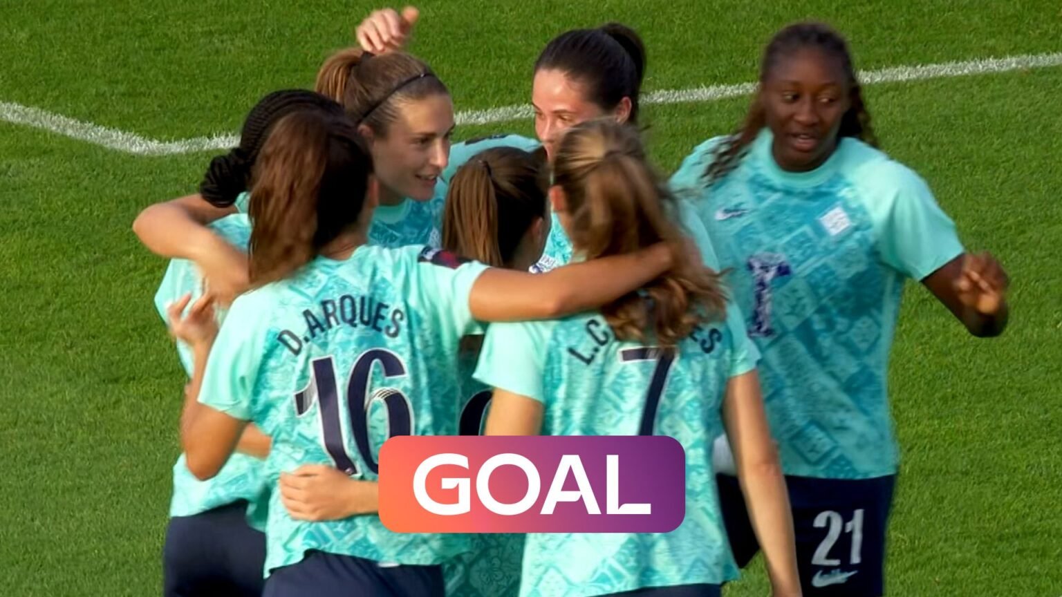Big moment! Putellas nets her first WSL goal