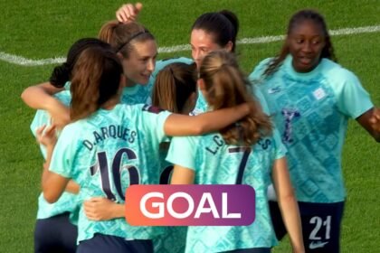 Big moment! Putellas nets her first WSL goal