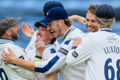 Somerset title hopes suffer major blow in Yorkshire defeat as Notts also lose