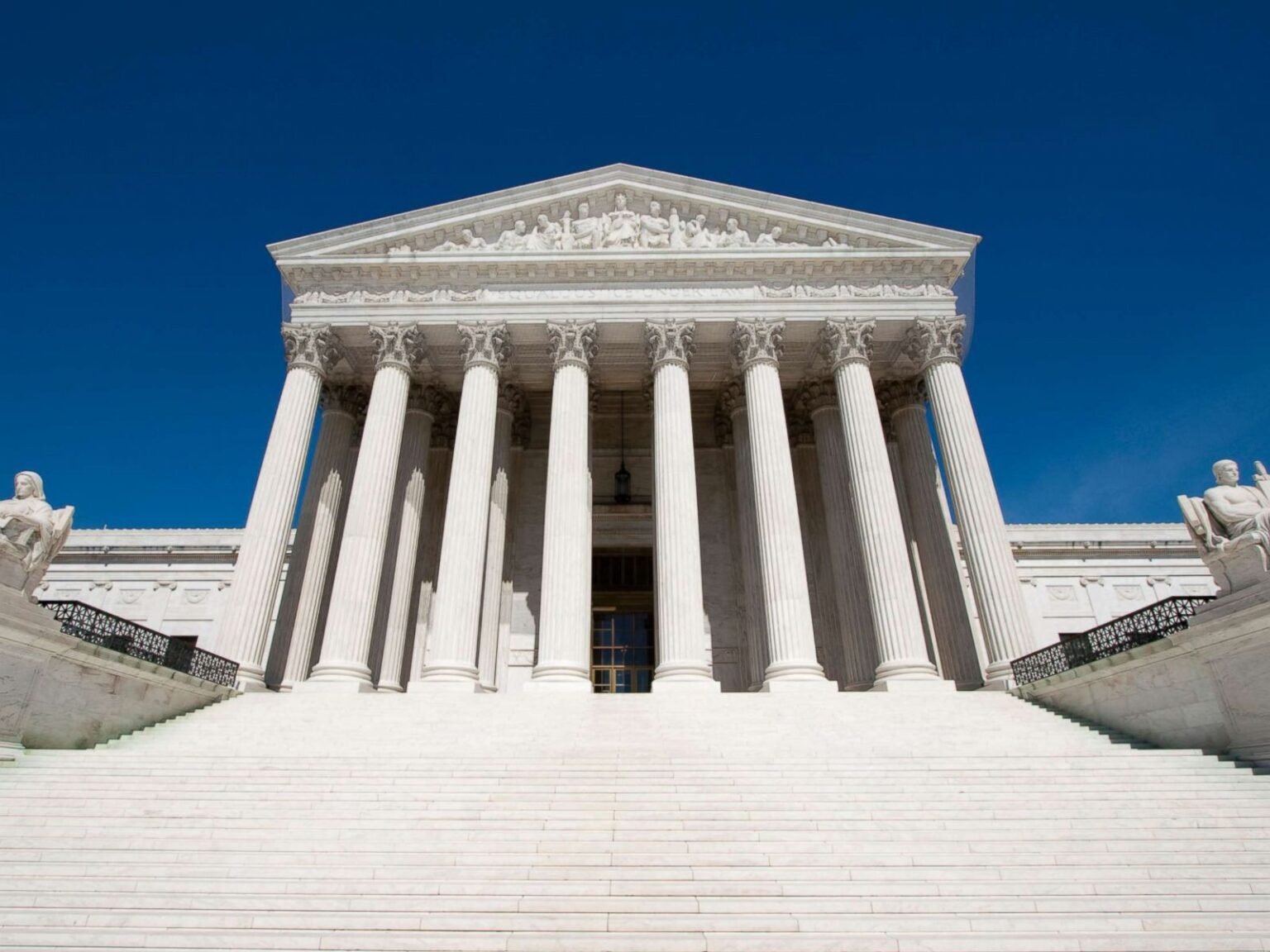 Supreme Court rules Trump admin can continue deporting migrants to 3rd countries
