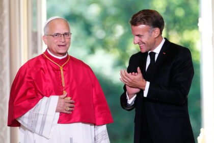 Pope Leo warns a 'paradise of machines' could undermine humanity on his France visit