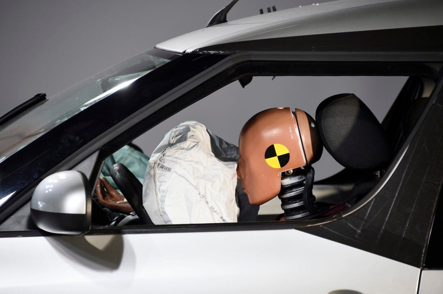 eBay bans airbag sales as concerns about faulty or counterfeit parts rise