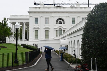 Judge considers restoring journalists' access to White House after Trump's ban