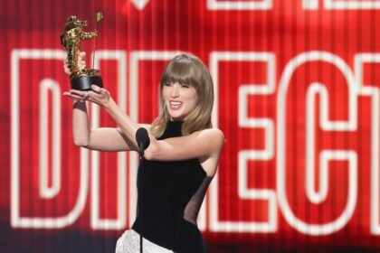 Taylor Swift Accepts Inaugural MTV VMAs Artist Director Honor