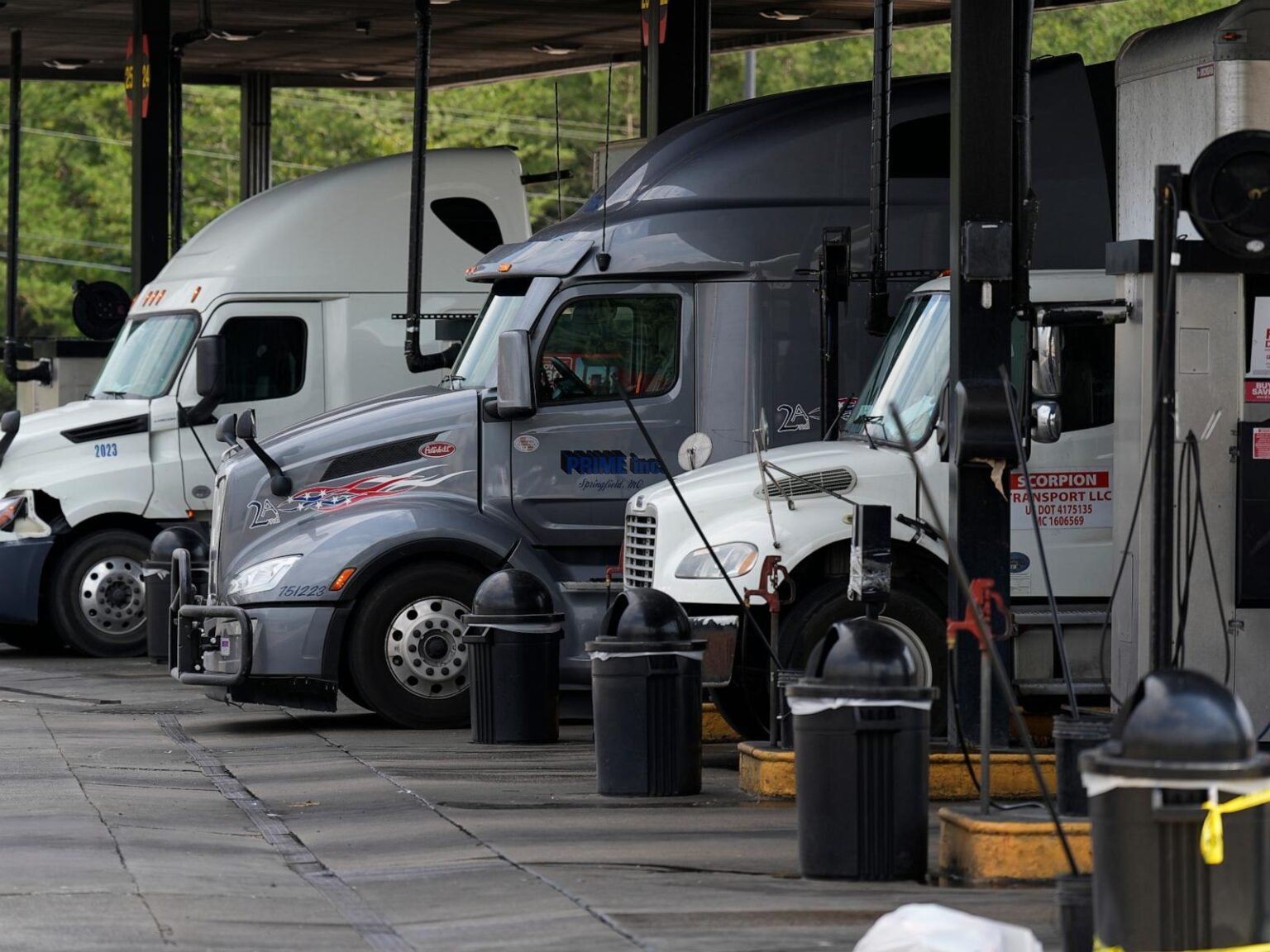 Skyrocketing diesel prices rattle Republicans as midterms approach