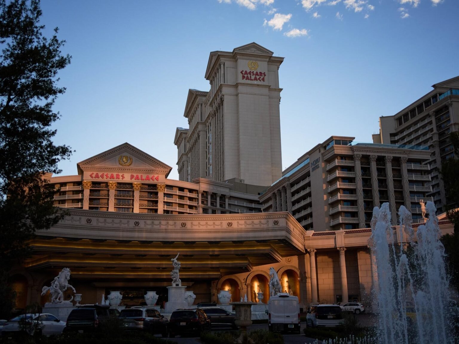 Caesars stockholders approve $6 billion merger with Fertitta