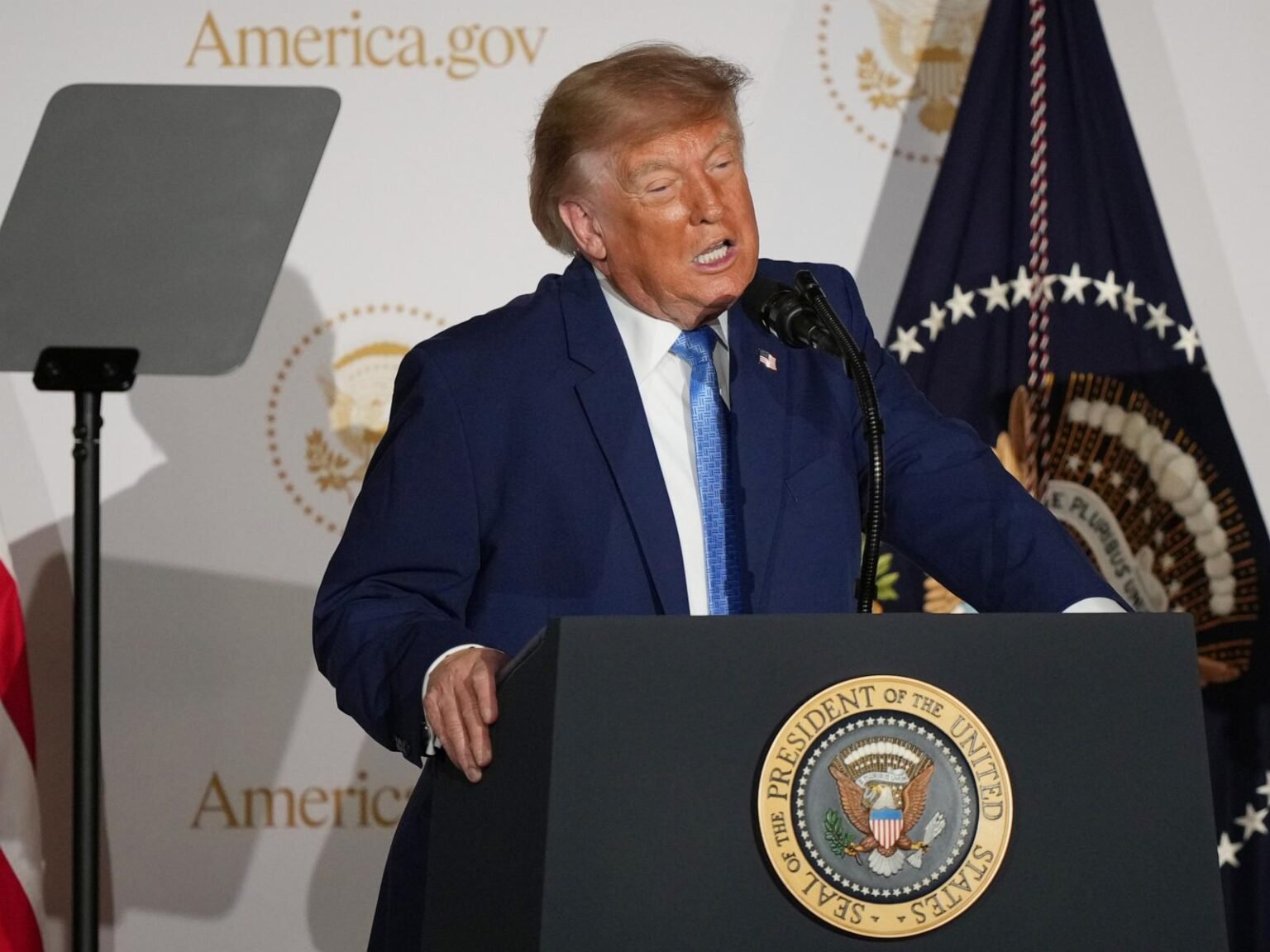 Trump touts America.gov, but government-sourced AI answers undercut many statements
