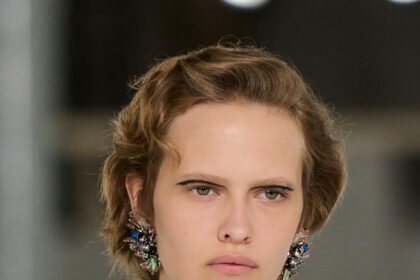 Vogue’s Paris Beauty Trend Report