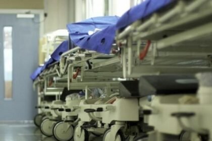 "Ominous signs" of winter pressures as NHS waiting list grows