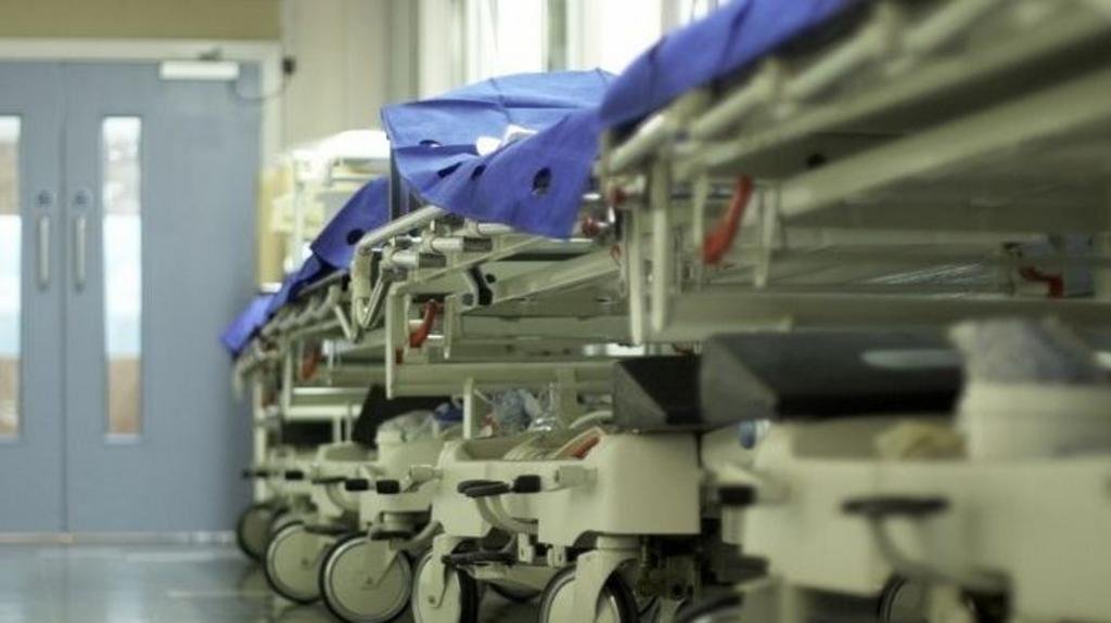 "Ominous signs" of winter pressures as NHS waiting list grows