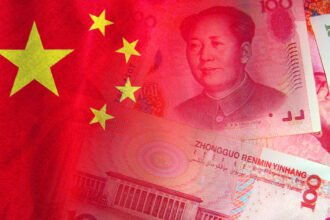 China shuts hundreds of banks as Beijing moves to shore up its financial system