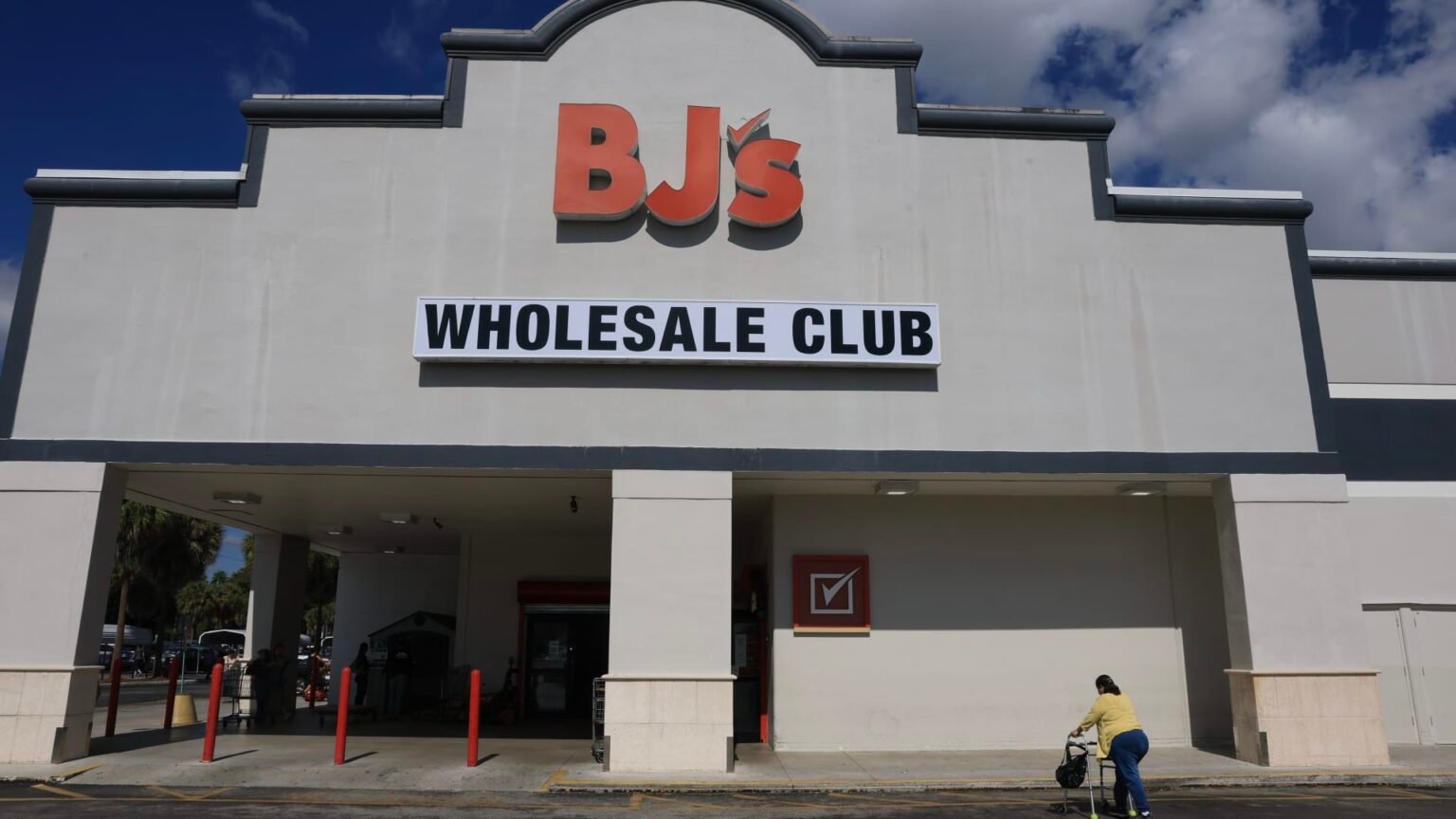 From BJ’s to Lululemon, retailers are trimming assortments to boost business