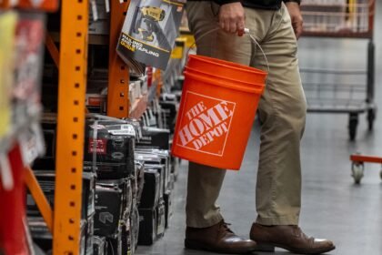 A new analyst call on Home Depot reflects our feeling on what to do with the stock