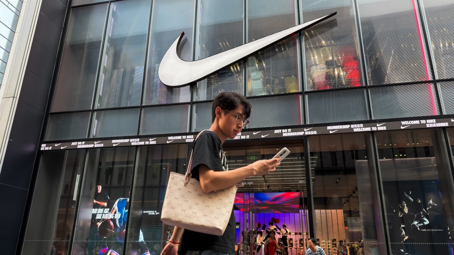 Nike shares plummet 10% after weak revenue outlook and layoff plans underway