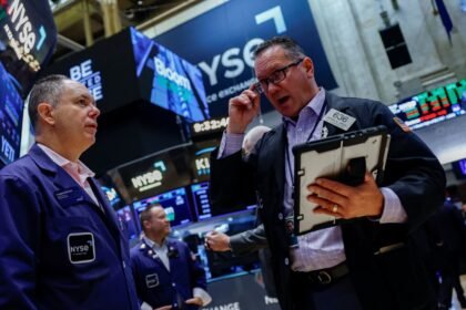 Stocks saw new highs and big declines: How the volatile AI trade moved last week's market