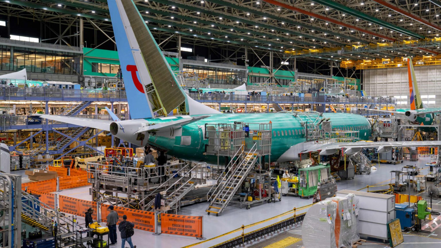 Boeing engineers and technical workers approve new contract, avoiding strike