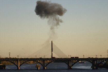 Russia ramps up attacks on Kyiv infrastructure as U.S. makes fresh push for peace talks