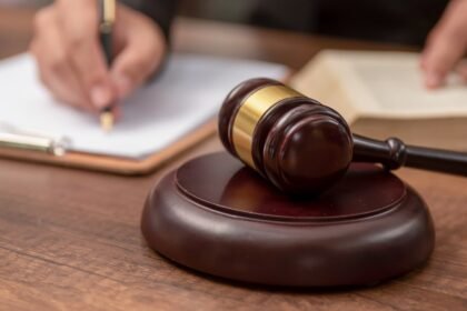 AI is changing how lawyers work — and putting the billable hour under pressure