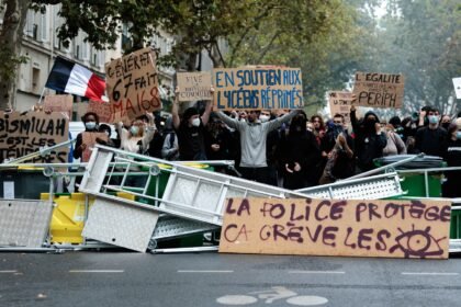 France to release diesel reserves in a bid to calm student protests