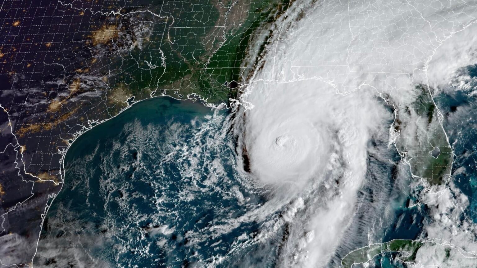 Hurricane Isaias disrupts U.S. oil production in Gulf of Mexico, threatens refineries