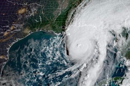Hurricane Isaias disrupts U.S. oil production in Gulf of Mexico, threatens refineries