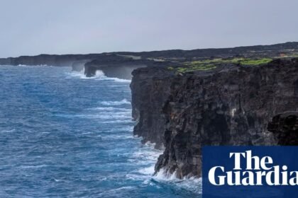 Hawaii’s centuries-old sea arch collapses into Pacific after series of rough storms