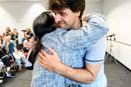 Moment US scientist tells his children he won the Nobel Prize