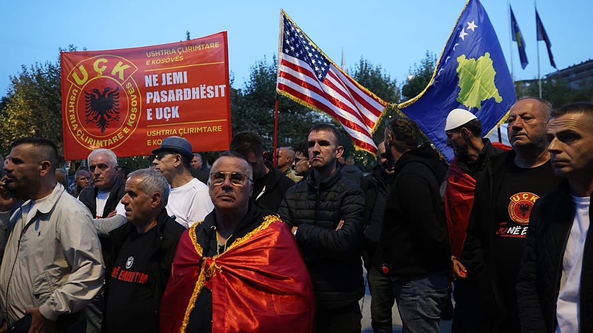Tear gas and water cannon in Pristina as protesters clash with police