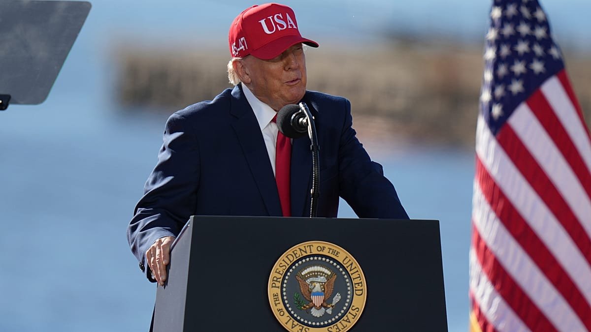 Trump mocks Sheinbaum over Gulf of Mexico and imitates her alleged reaction: 'No, no, please'
