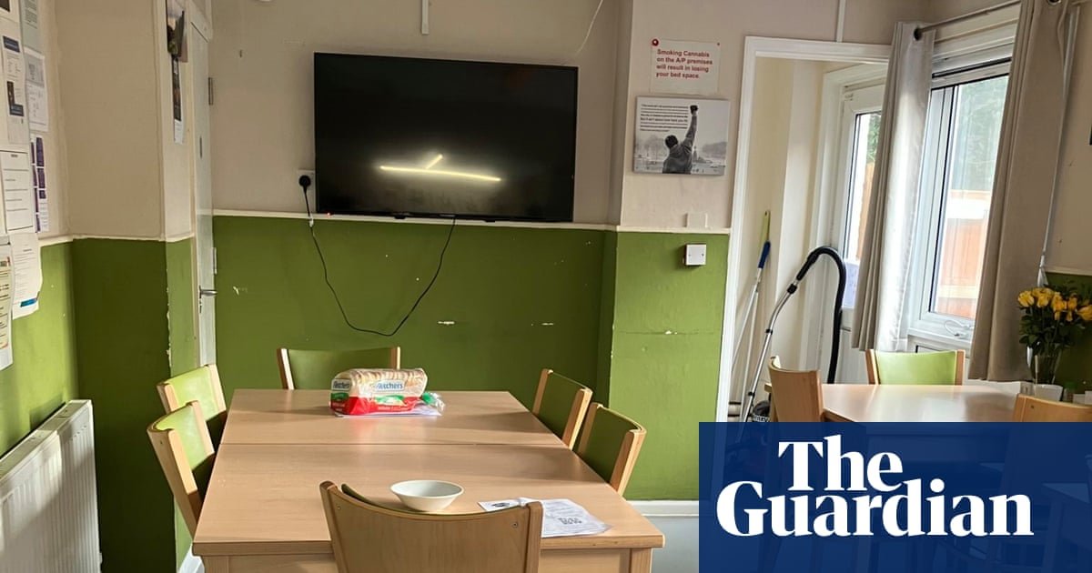 Bail hostels due to house early-release prisoners in England and Wales closed