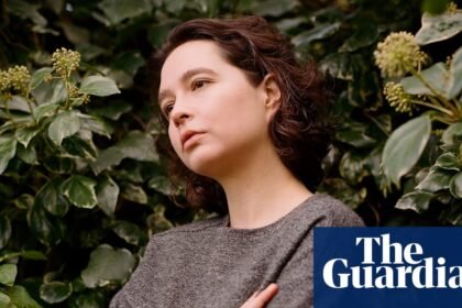 AK Blakemore: ‘The Goldfinch by Donna Tartt was extremely silly and bad’