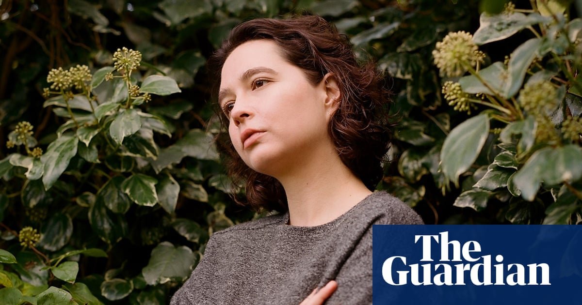 AK Blakemore: ‘The Goldfinch by Donna Tartt was extremely silly and bad’