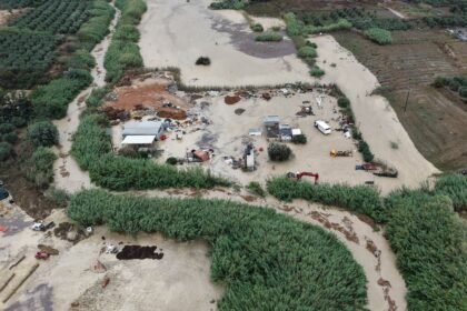 Severe storms trigger flash floods in Crete with one dead and vehicles submerged