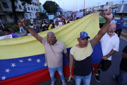 ‘We are desperate’: Venezuela’s power cuts fuel growing public anger