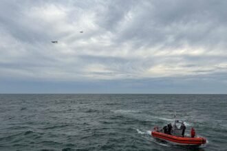 US coastguard suspends search for six on board crashed medical jet