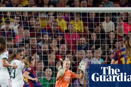 Clàudia Pina hits four as Barcelona score seven goals to demolish Real Madrid