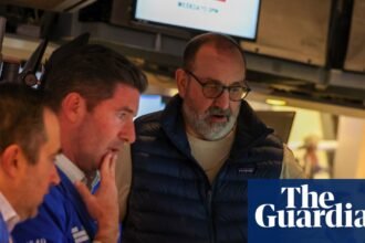 Global bond sell-off intensifies, as UK long-term borrowing costs pass 6%