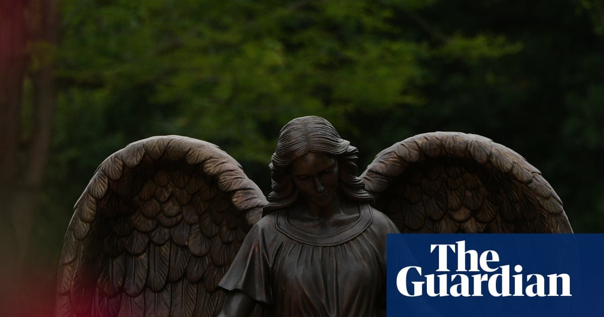 Suicide memorial in Chicago signals compassionate shift by Catholic church