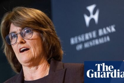 Australian consumer confidence plunges to worst level since 1990s after RBA rate rise